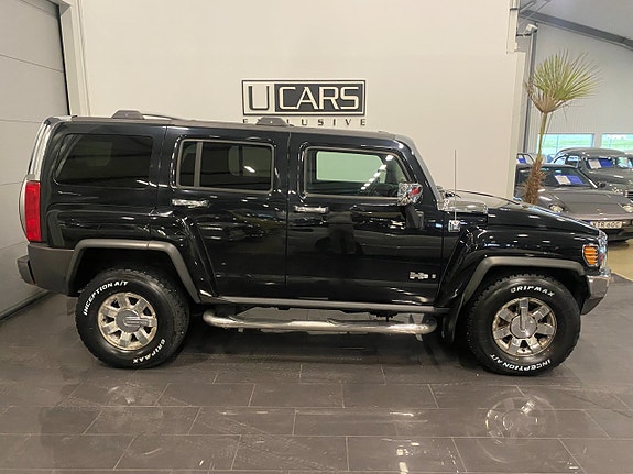 Hummer H3 2 of 21