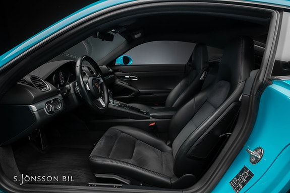 Porsche 718 Cayman S 8 of 15