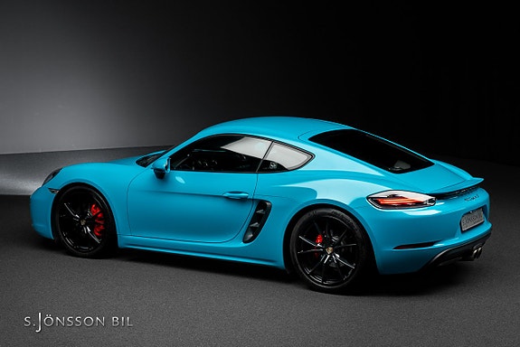 Porsche 718 Cayman S 6 of 15