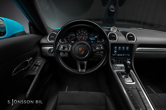 Porsche 718 Cayman S 9 of 15
