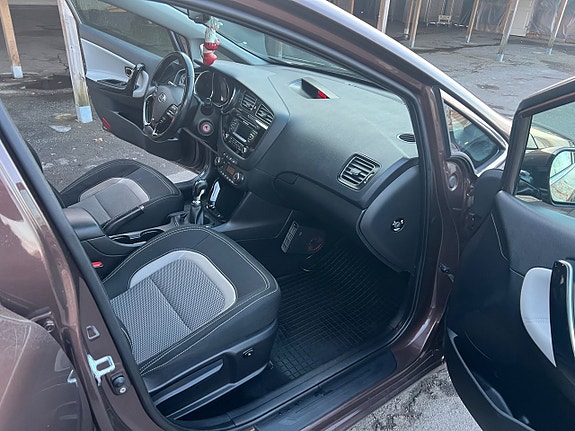 Kia Ceed 9 of 22