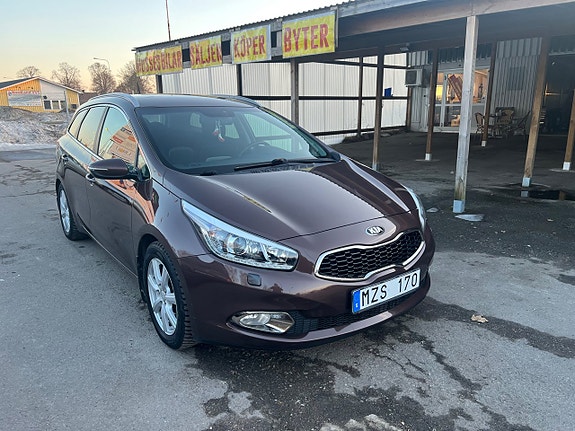 Kia Ceed 10 of 22
