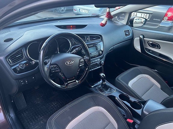 Kia Ceed 15 of 22