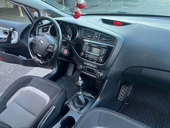 Kia Ceed 8 of 22