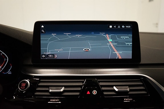 BMW 520 15 of 24