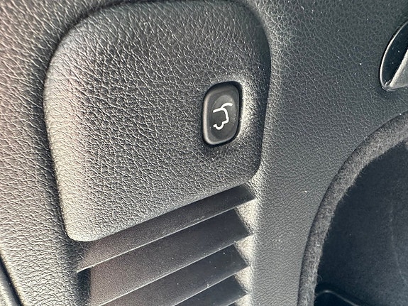 Jeep Grand Cherokee 19 of 24