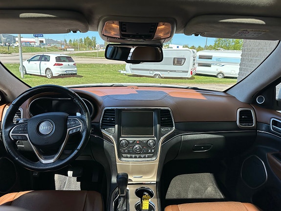 Jeep Grand Cherokee 5 of 24