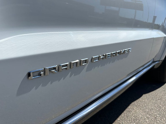 Jeep Grand Cherokee 20 of 24