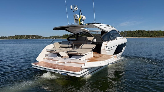 Fairline Targa 40 (2026) -Nu för visning i Stockholm! 4 of 5