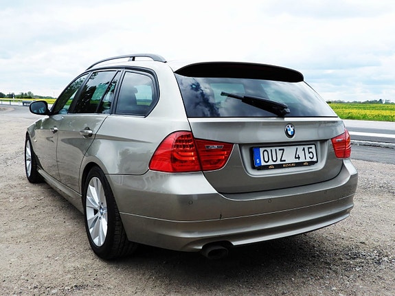 BMW 320d 2 of 16
