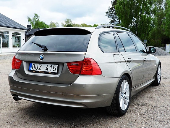 BMW 320d 4 of 16
