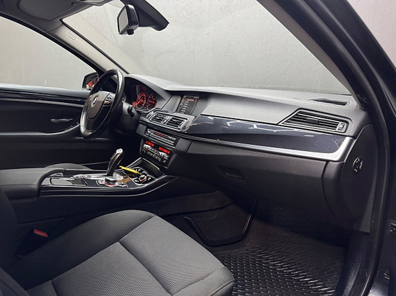 BMW 520d 12 of 13