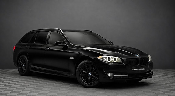 BMW 520d 3 of 5