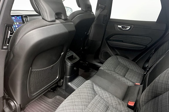 Volvo XC60 8 of 9