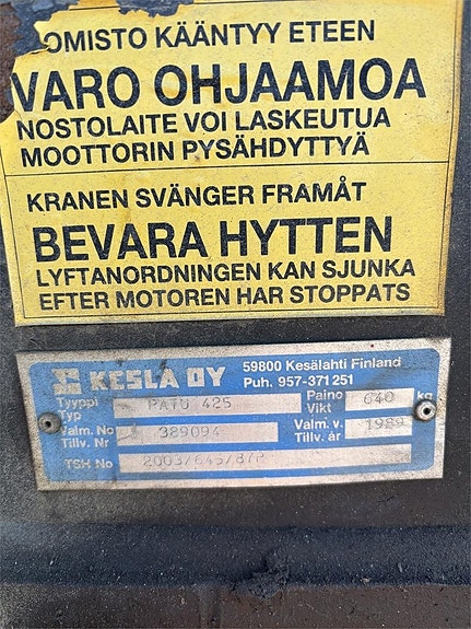 Patu Skogsvagn med 425 kran 5 of 5
