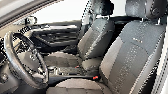 Volkswagen Passat Alltrack 8 of 13