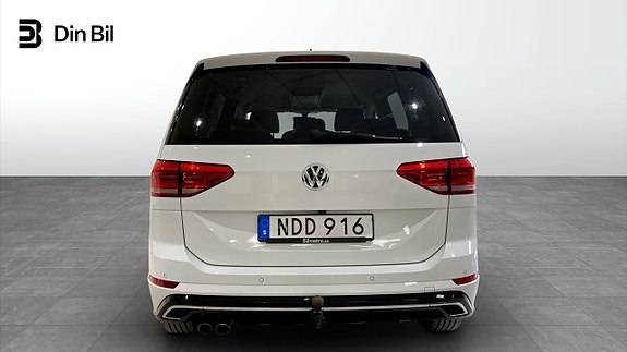 Volkswagen Touran 5 of 5