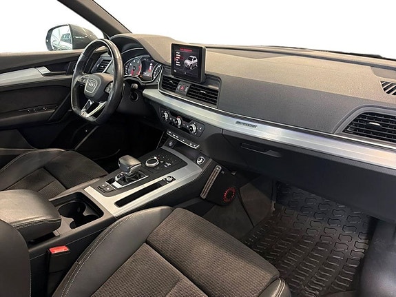 Audi Q5 10 of 21