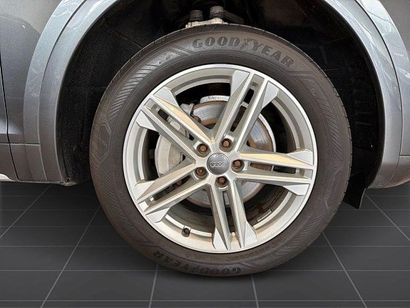 Audi Q5 7 of 21