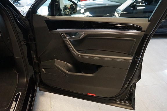 Volkswagen Touareg 14 of 27