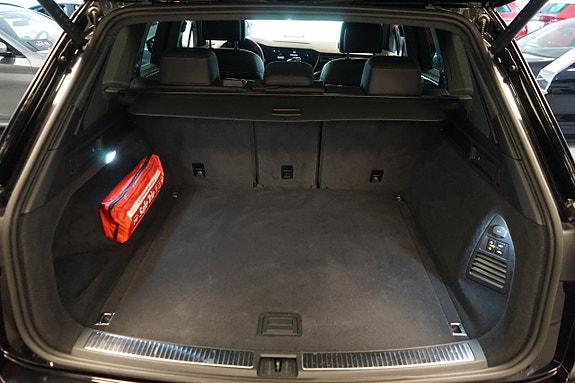 Volkswagen Touareg 25 of 27