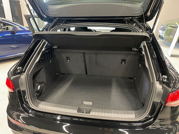 Audi A3 8 of 8