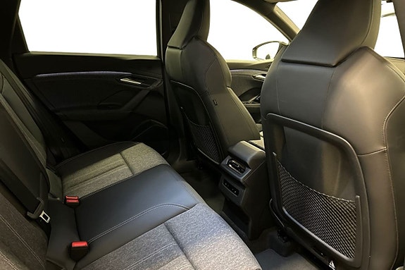 Audi Q6 e-tron 6 of 15
