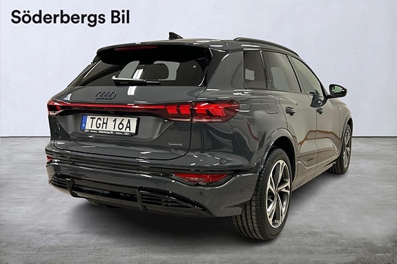 Audi Q6 e-tron 14 of 15
