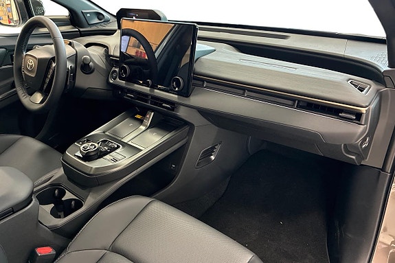 Toyota bZ4X Touring 6 of 18