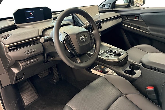 Toyota bZ4X Touring 12 of 18