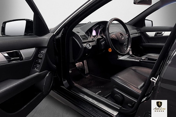 Mercedes-Benz C250 5 of 5