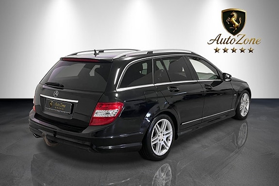 Mercedes-Benz C250 4 of 5
