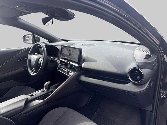 Toyota C-HR 7 of 14