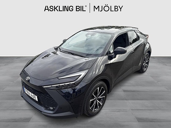 Toyota C-HR 15 of 17