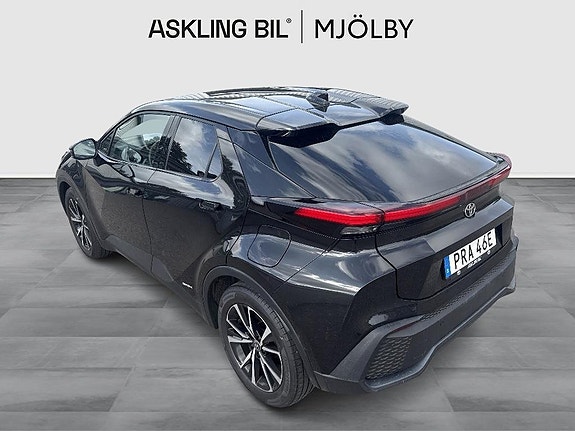 Toyota C-HR 12 of 14