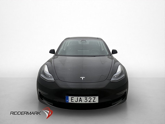 Tesla Model 3 3 of 5