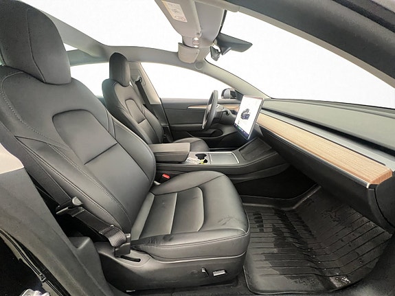 Tesla Model 3 12 of 30