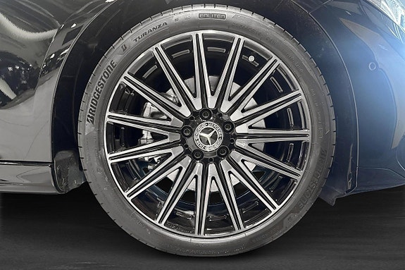 Mercedes-Benz CLA350 12 of 15