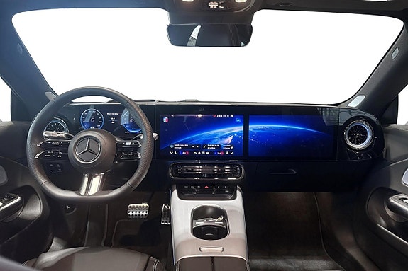 Mercedes-Benz CLA350 15 of 15