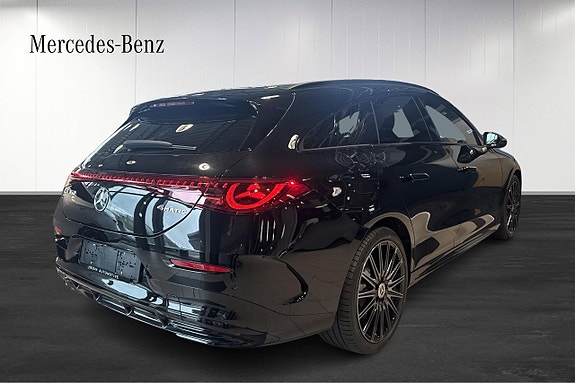 Mercedes-Benz CLA350 11 of 15