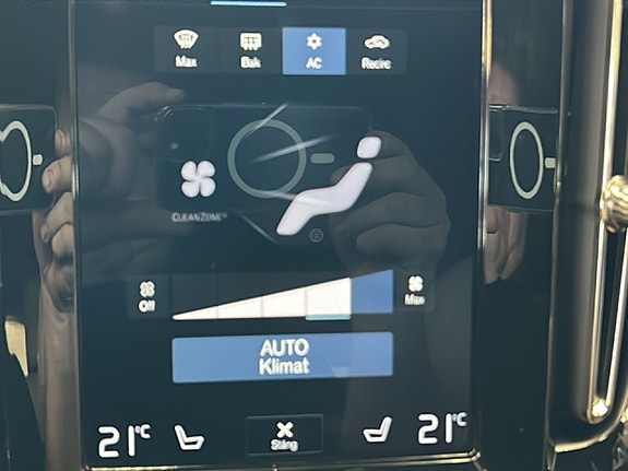 Volvo XC40 13 of 16