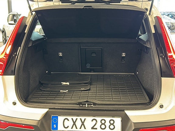 Volvo XC40 14 of 16
