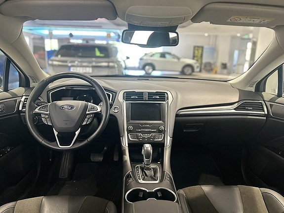Ford Mondeo 12 of 27