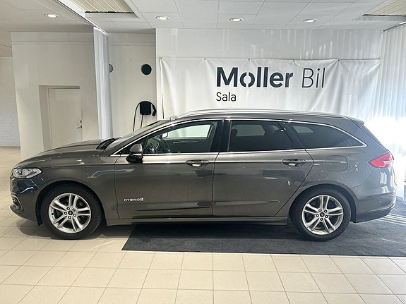 Ford Mondeo 4 of 27