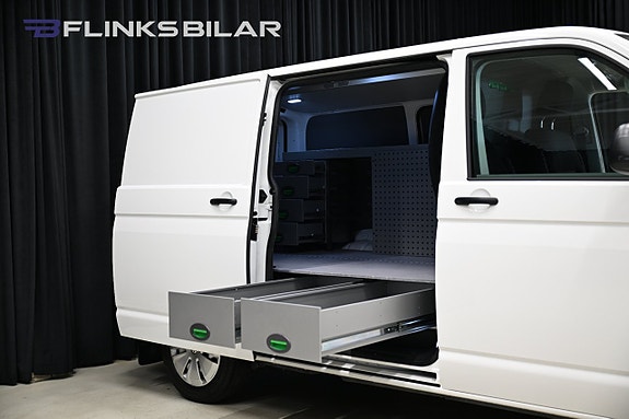 Volkswagen Transporter 17 of 30