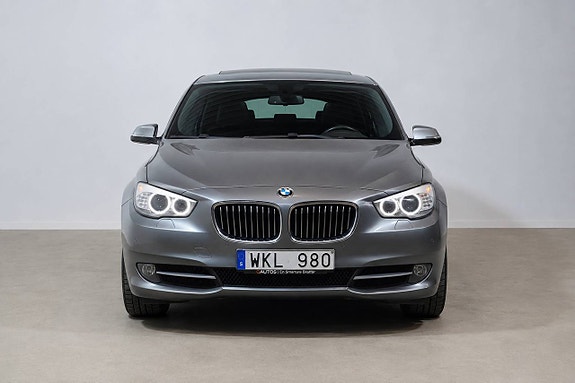 BMW 530d 3 of 5