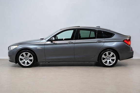 BMW 530d 4 of 5