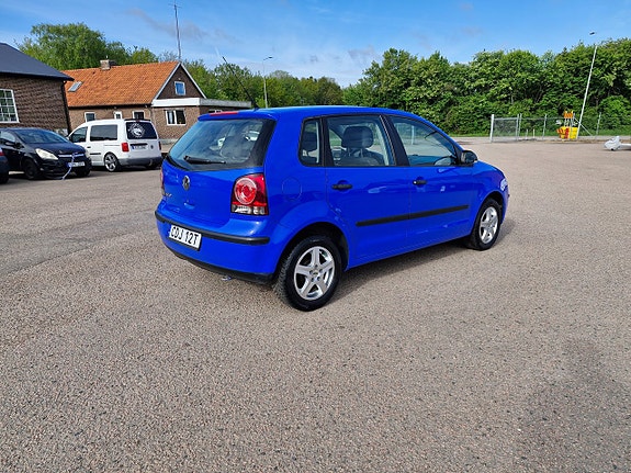 Volkswagen Polo 3 of 5