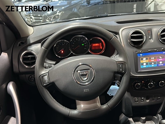 Dacia Sandero Stepway 12 of 17