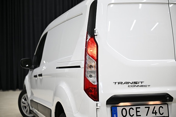 Ford Transit Connect 11 of 27